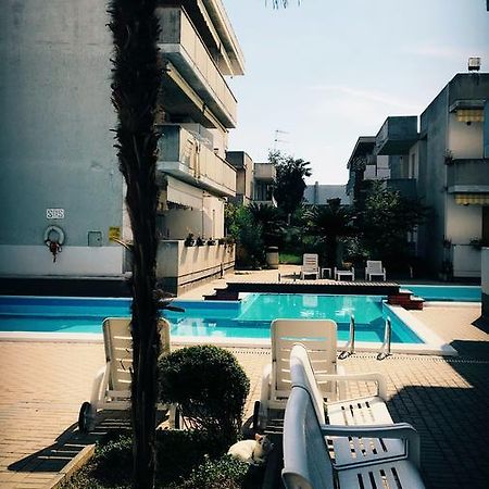 Claudia Residence Алба Адриатика Екстериор снимка