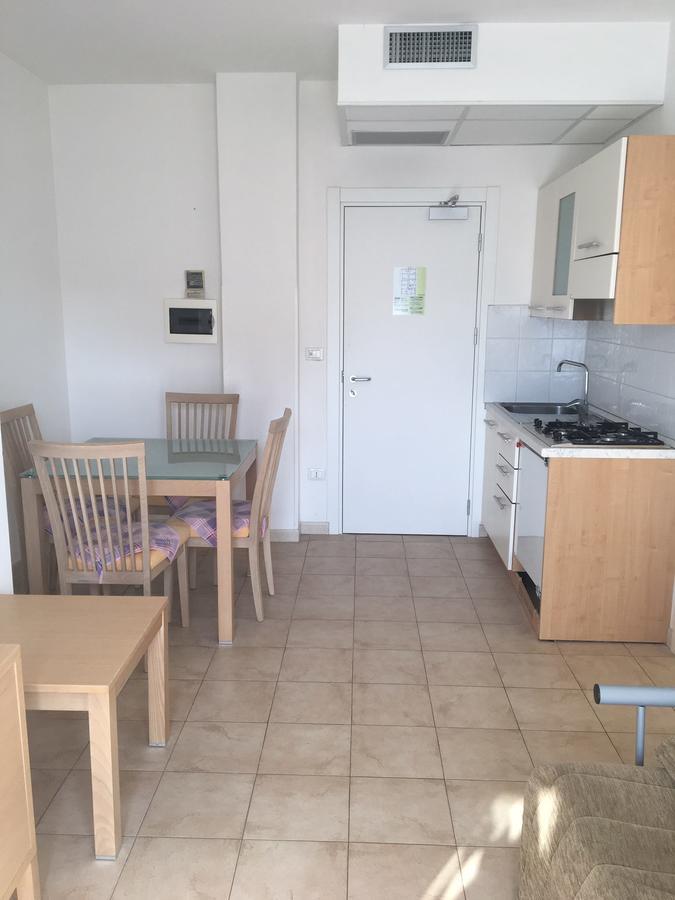 Claudia Residence Алба Адриатика Екстериор снимка