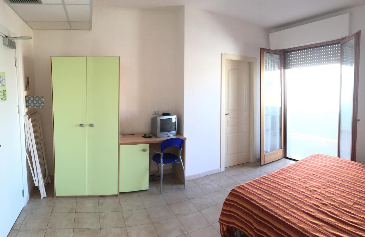 Claudia Residence Алба Адриатика Екстериор снимка
